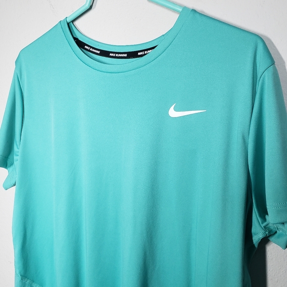 Nike Running Dri-fit T-Shirt Size XL - Picture 2 of 8